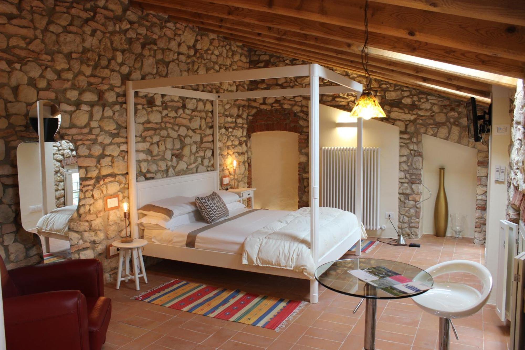 Bed & Breakfast Corte Tre Vigne 3*